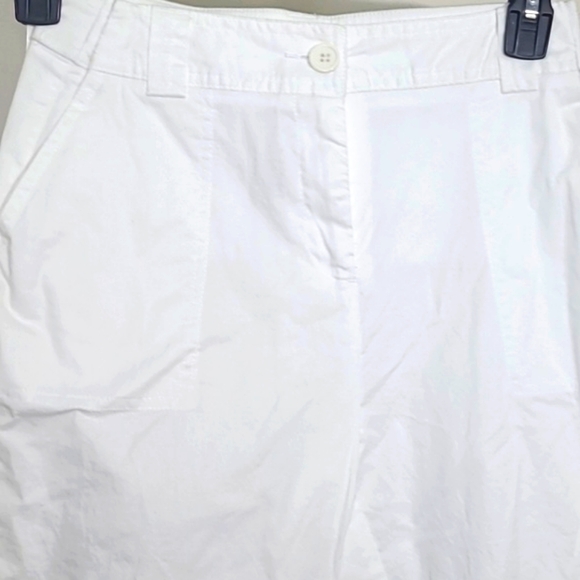 White High-Waisted Stretch Capris Straight Leg Belt Loop Cotton Blend Size 6 EUC - Picture 2 of 4